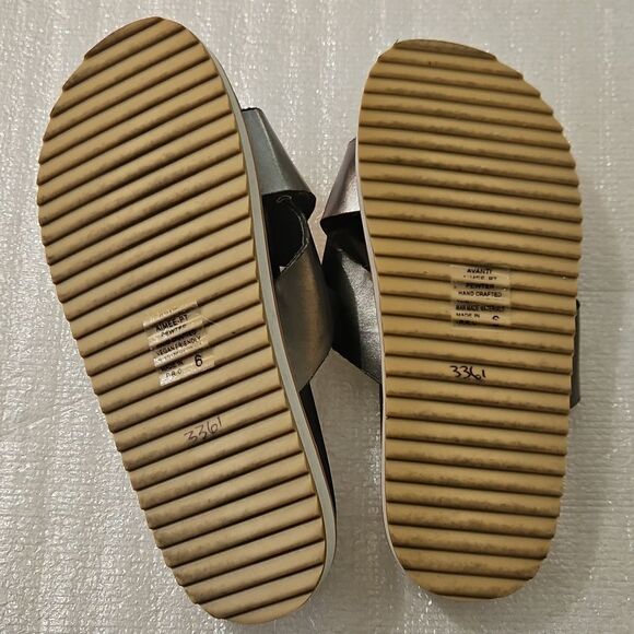 Avanti Aimee Women's Pewter Slide Sandals Size 6 - Picture 5 of 6